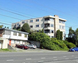 Thorndyke Vista Apartments in Seattle, WA - Foto de edificio - Building Photo