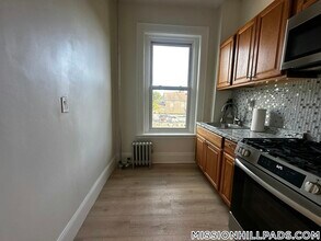 4 Montrose St in Boston, MA - Building Photo - Building Photo