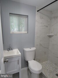 41 W Garfield St photo'