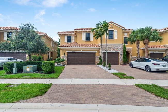 property at 10384 Wellington Parc Dr