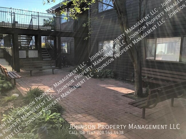 property at 1605 W Hays St