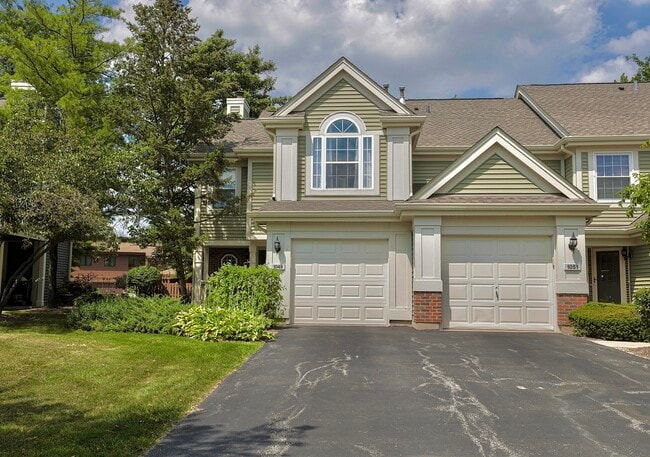 1049 Talbots Ln