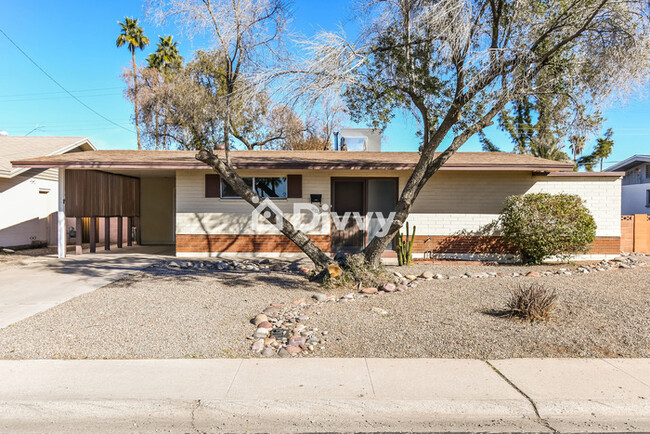 406 E Hermosa Dr in Tempe, AZ - Foto de edificio - Building Photo