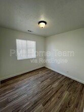 433 Downs Dr in Ogden, UT - Building Photo - Building Photo