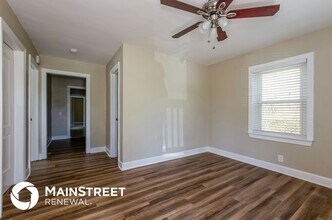 928 Holland Ave in Charlotte, NC - Foto de edificio - Building Photo