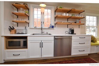 2711 Dorchester Rd in Birmingham, MI - Building Photo - Building Photo