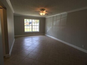 5791 S Rue Rd in West Palm Beach, FL - Building Photo - Building Photo