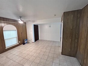 705 Edelweiss Dr in Grand Prairie, TX - Building Photo - Building Photo