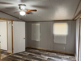 780 County Rd 2218 in Cleveland, TX - Building Photo