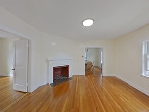 204 Marlboro St in Quincy, MA - Building Photo - Building Photo