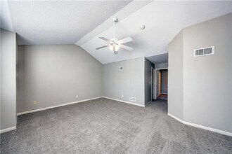 9206 Boehm Dr in Lenexa, KS - Building Photo - Building Photo