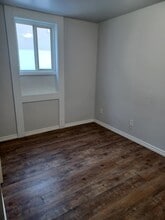 305 Langside St in Winnipeg, MB - Building Photo - Building Photo