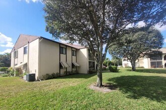 3626 La Mar Ct in Greenacres, FL - Foto de edificio - Building Photo