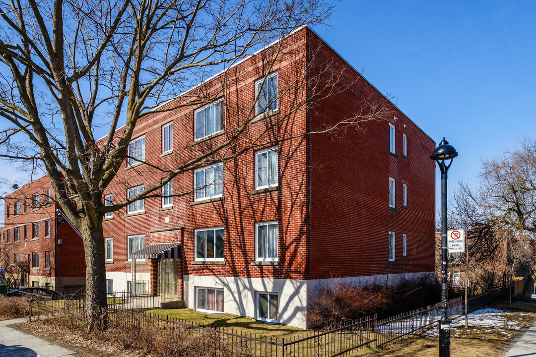 4611 Linton Av in Montréal, QC - Building Photo