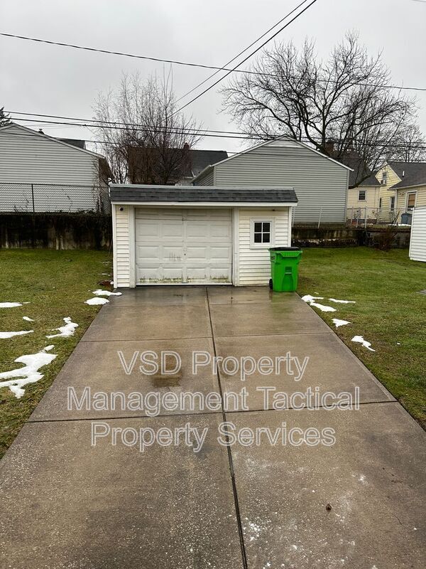 12322 Garland Ave in Cleveland, OH - Building Photo - Building Photo