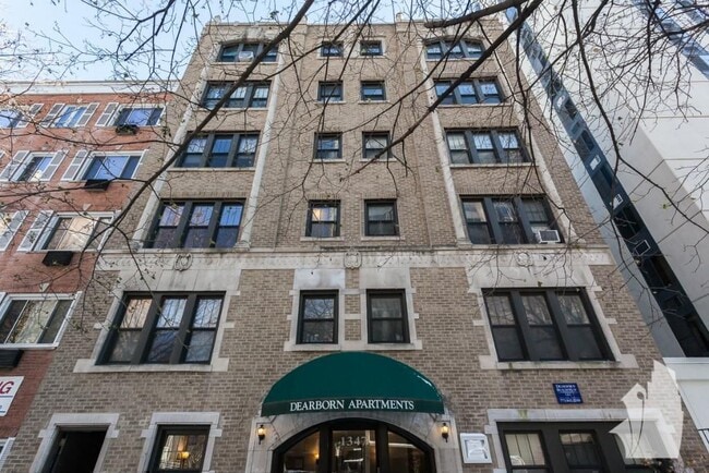 property at 1347 N Dearborn St