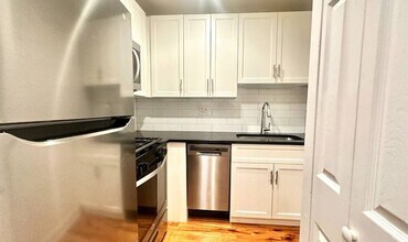 2332 S Michigan Ave in Chicago, IL - Building Photo - Building Photo