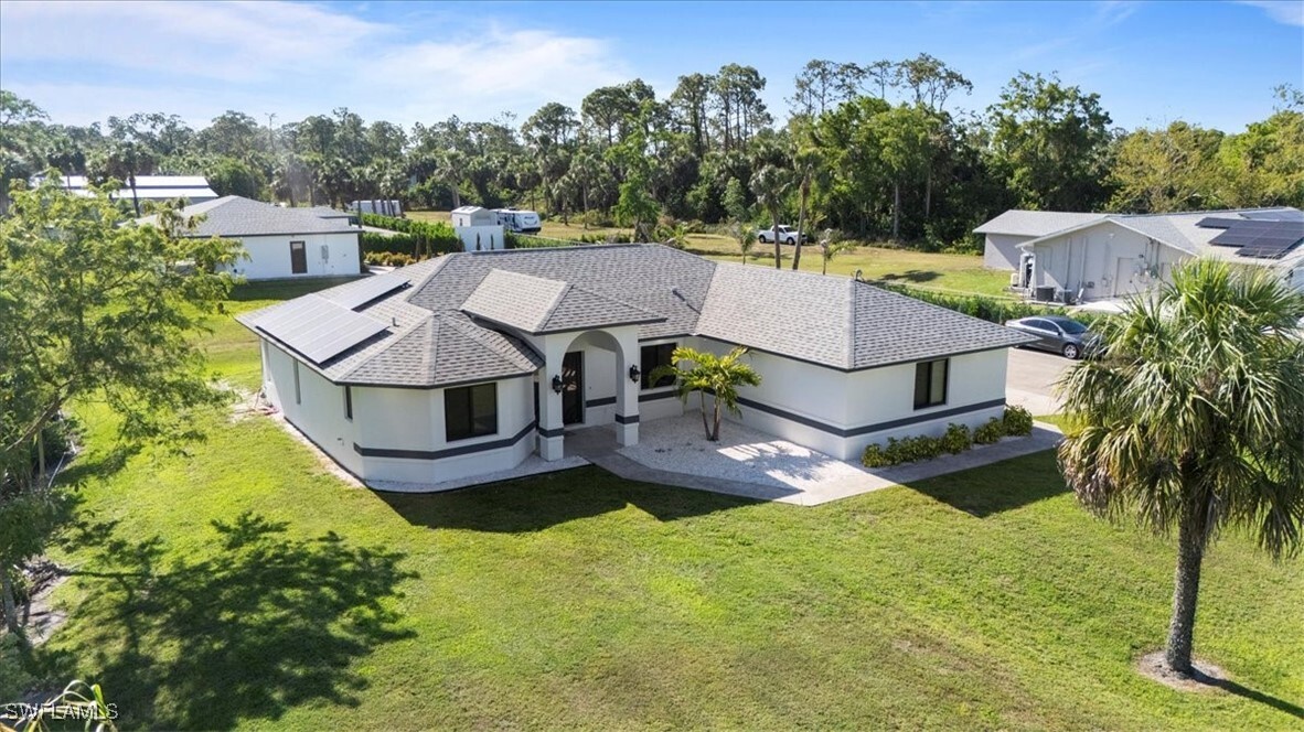 1121 27th St SW in Naples, FL - Foto de edificio
