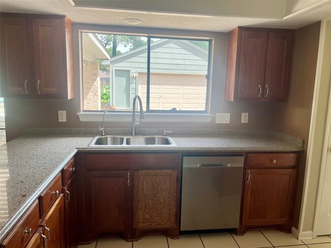 3130 Beaver Glen Dr in Houston, TX - Building Photo - Building Photo