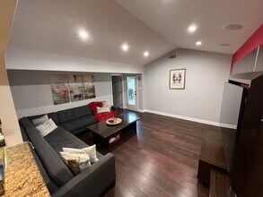 4635 Cartwright Ave in North Hollywood, CA - Building Photo - Building Photo