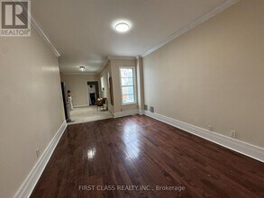 30 Endean Ave in Toronto, ON - Building Photo - Building Photo