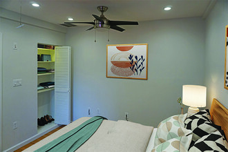 27 Lambert St, Unit 3L in Cambridge, MA - Building Photo - Building Photo
