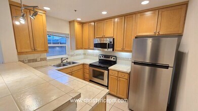 4315 Issaquah-Pine Lake Rd SE in Sammamish, WA - Building Photo - Building Photo