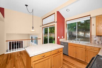 23551 NE 29th St in Sammamish, WA - Building Photo - Building Photo