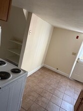 8 Bellevue Terrace in Seymour, CT - Building Photo - Building Photo