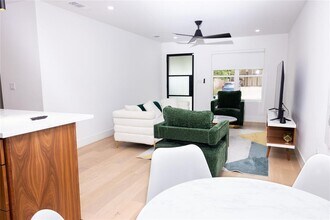 1402 Braes Ridge Dr in Austin, TX - Building Photo - Building Photo