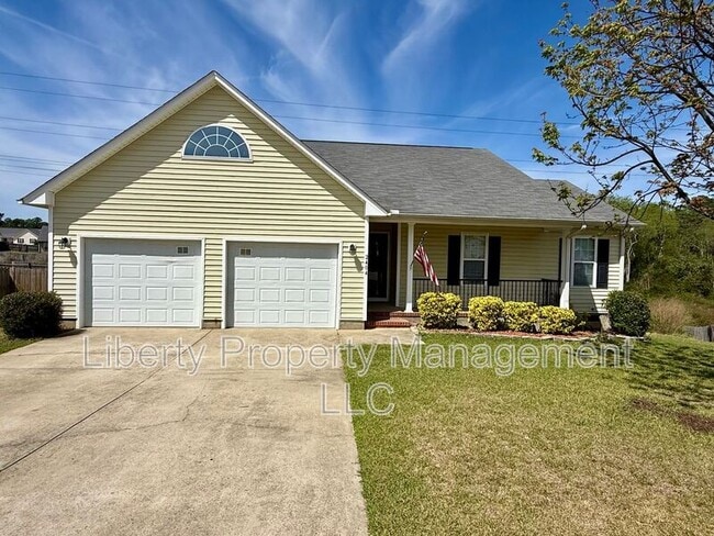 2404 Camp Lejeune Ct in Hope Mills, NC - Building Photo - Building Photo