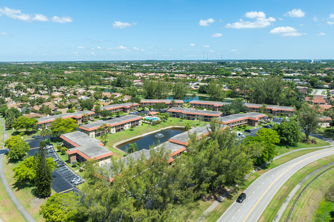 Woods At Boca Del Mar in Boca Raton, FL - Building Photo - Building Photo