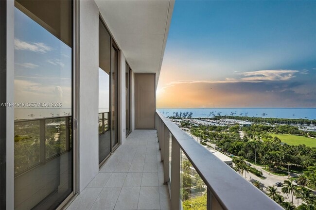 property at 2655 S Bayshore Dr
