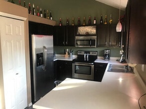 12121 York St in Thornton, CO - Foto de edificio - Building Photo