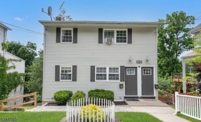 83 Chestnut St in Morristown, NJ - Building Photo - Building Photo