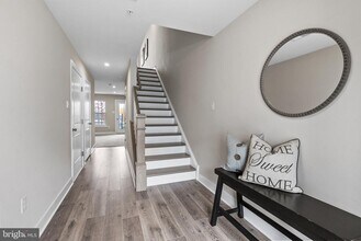 105 Higher Rock Ct in North Wales, PA - Building Photo - Building Photo