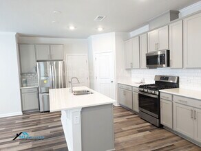 5866 Woodlawn Dr in Durham, NC - Building Photo - Building Photo