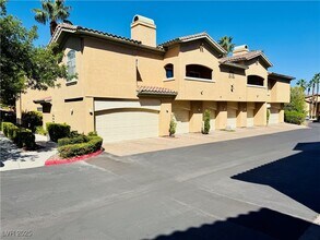 8716 Red Brook Dr in Las Vegas, NV - Building Photo - Building Photo