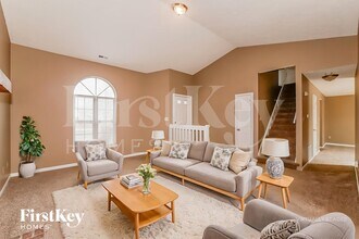 10127 Park Ridge Dr in Indianapolis, IN - Building Photo - Building Photo