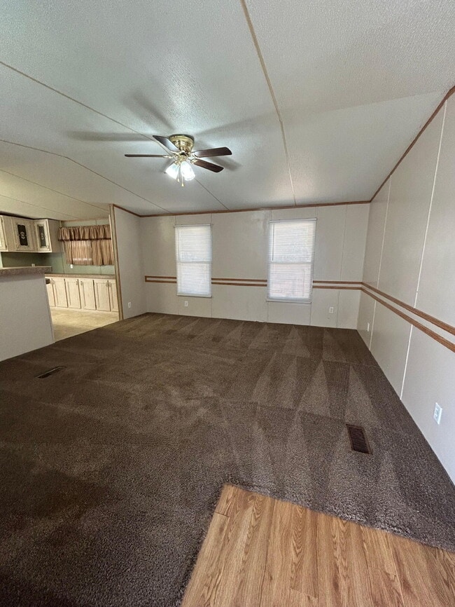 6801 19th St in Lubbock, TX - Building Photo - Building Photo