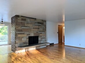 4257 S 166th St in Seatac, WA - Building Photo - Building Photo