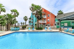 Residence at West Beach in Galveston, TX - Building Photo