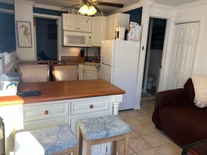 9411 Monmouth Ave in Margate City, NJ - Building Photo - Building Photo