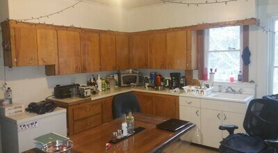 199 Veazie St, Unit 2 in Old Town, ME - Building Photo - Building Photo