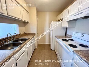 810 Station St in Converse, TX - Building Photo - Building Photo