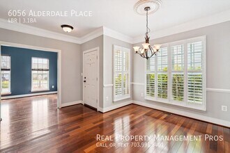 6056 Alderdale Pl in Haymarket, VA - Building Photo - Building Photo