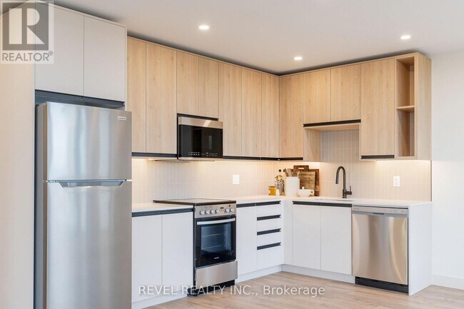 4390 Hillview Dr in Lincoln, ON - Building Photo - Building Photo