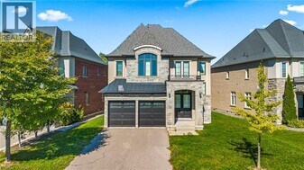 129 Robert Berry Crescent in King City, ON - Building Photo