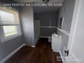 10006 Pierpont Ave in Cleveland, OH - Building Photo - Building Photo