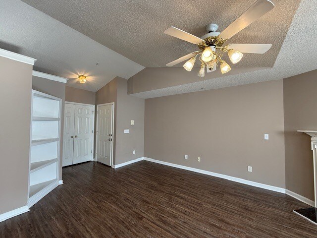 5000 Lawndale Dr, Unit M in Greensboro, NC - Building Photo - Building Photo